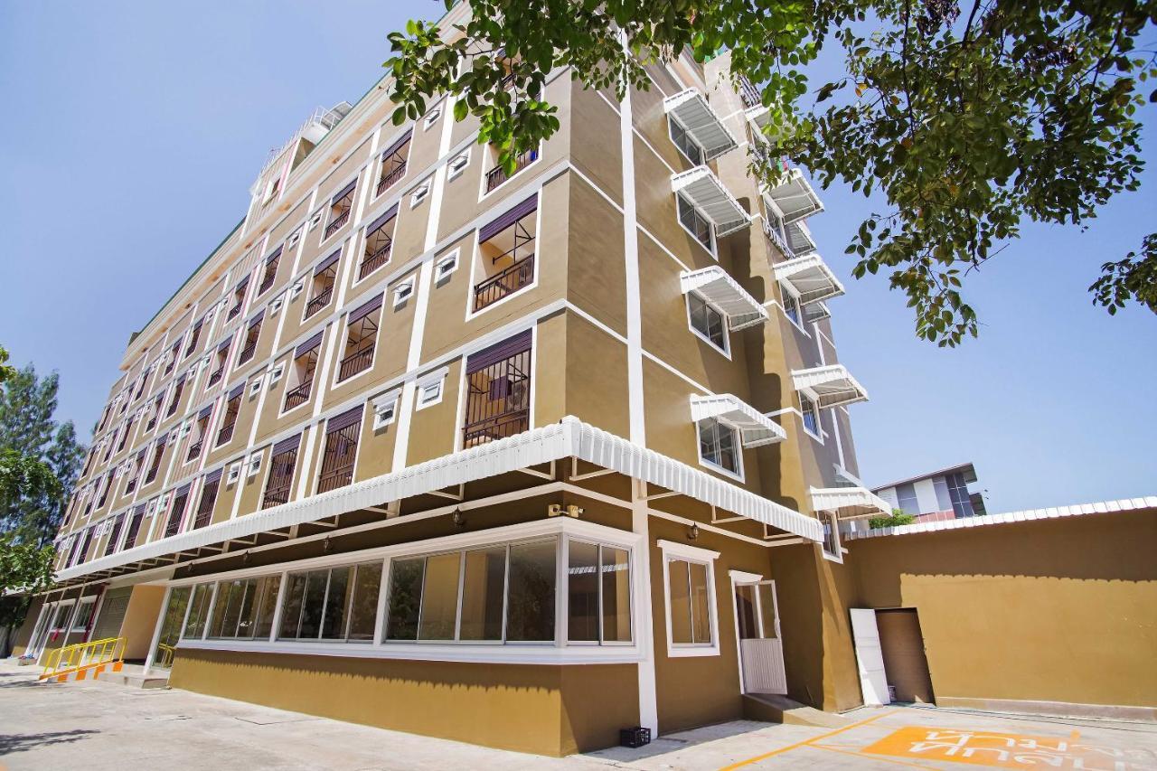 Wises Hotel Ban Bang Phra Екстер'єр фото